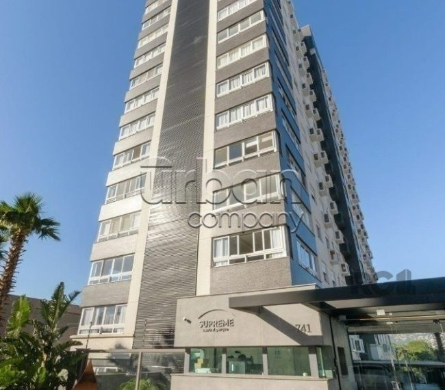 Apartamento com 69m², 2 quartos, 1 suíte, 2 vagas, no bairro Central Parque em Porto Alegre