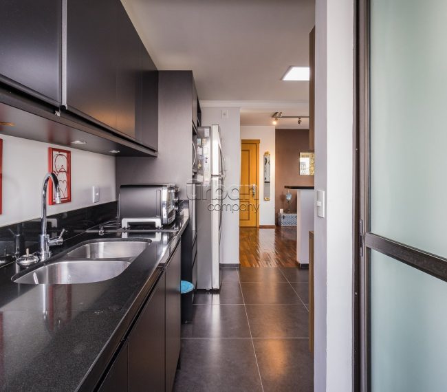 Apartamento com 102m², 3 quartos, 1 suíte, 2 vagas, no bairro Rio Branco em Porto Alegre