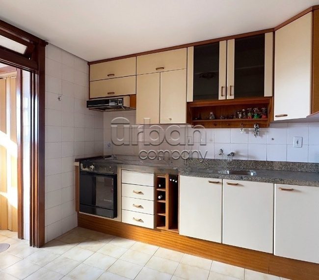 Apartamento com 136m², 3 quartos, 1 suíte, 2 vagas, no bairro Chácara da Pedras em Porto Alegre