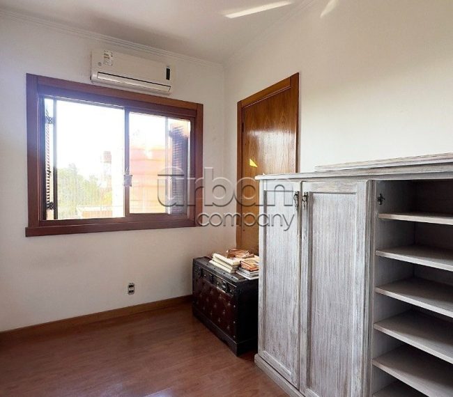 Apartamento com 136m², 3 quartos, 1 suíte, 2 vagas, no bairro Chácara da Pedras em Porto Alegre