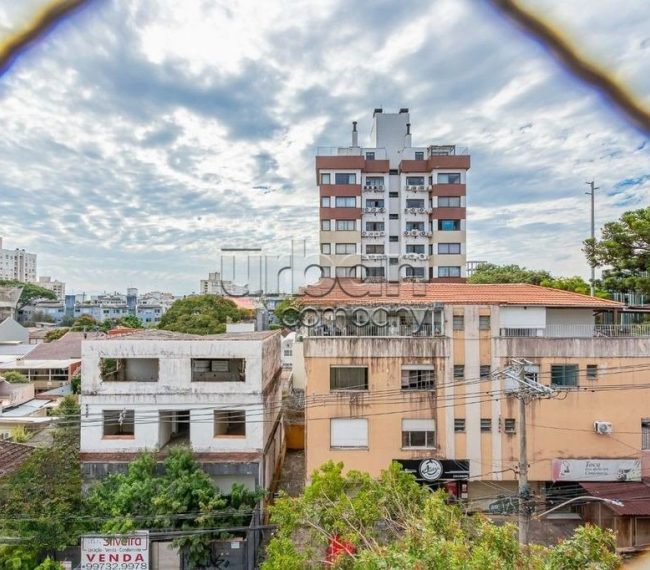 Apartamento com 64m², 2 quartos, 1 vaga, no bairro Passo da Areia em Porto Alegre