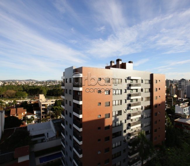 Apartamento com 91m², 2 quartos, 2 suítes, 1 vaga, no bairro Passo da Areia em Porto Alegre