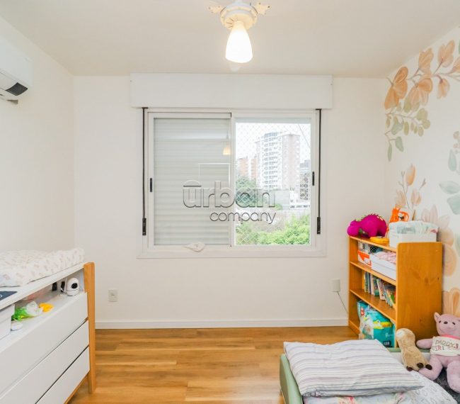 Apartamento com 95m², 3 quartos, 1 suíte, 1 vaga, no bairro São Geraldo em Porto Alegre