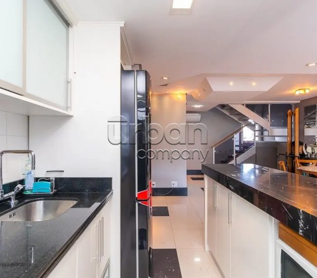 Apartamento Duplex com 84m², 1 quarto, 1 suíte, 1 vaga, no bairro Petrópolis em Porto Alegre