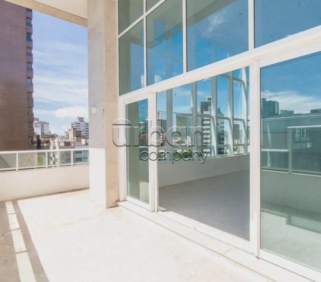 Apartamento com 305m², 4 quartos, 4 suítes, 4 vagas, no bairro Petrópolis em Porto Alegre