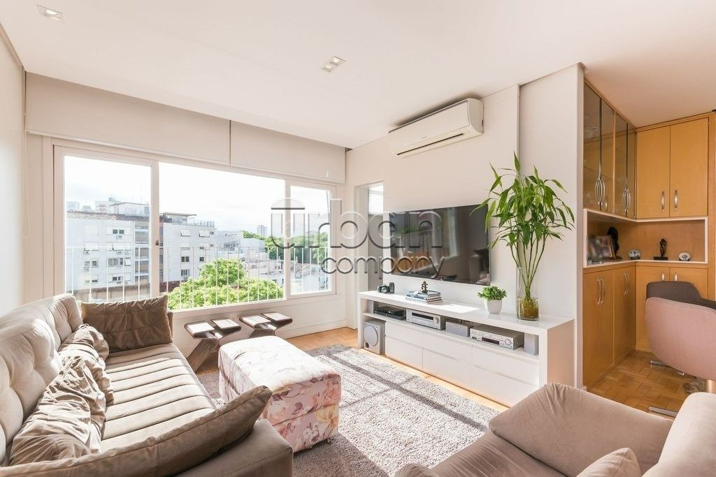 Apartamento com 130m², 3 quartos, 1 suíte, 1 vaga, no bairro Independência em Porto Alegre