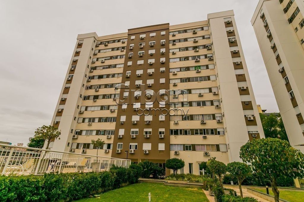 Apartamento com 57m², 2 quartos, 1 vaga, no bairro Passo da Areia em Porto Alegre