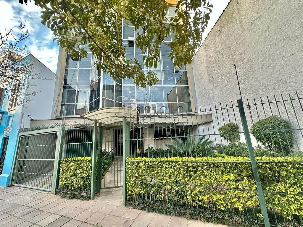 Sala com 37m², 1 vaga, no bairro Moinhos de Vento em Porto Alegre