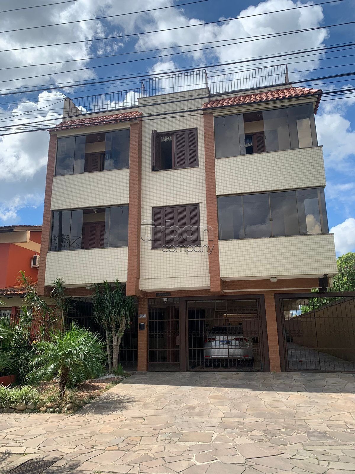 Cobertura com 123m², 4 quartos, 1 suíte, 2 vagas, no bairro Santa Maria Goretti em Porto Alegre