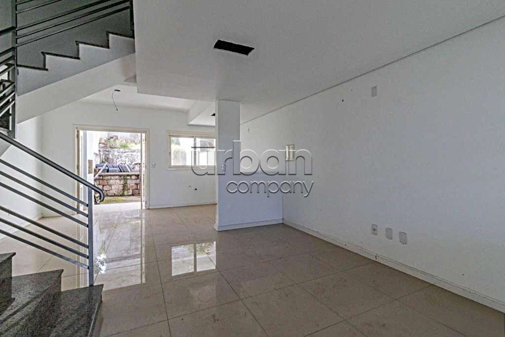 Casa com 144m², 2 quartos, 2 vagas, no bairro Jardim Itu-Sabará em Porto Alegre