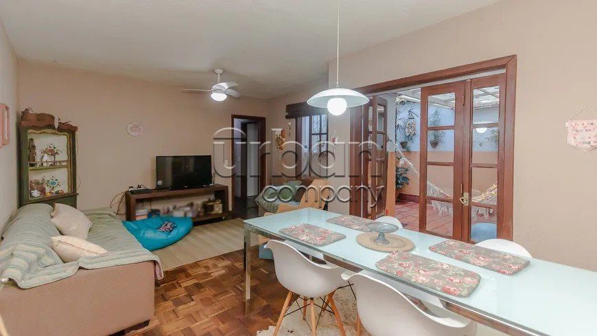 Apartamento Garden com 104m², 3 quartos, 1 suíte, 1 vaga, no bairro Auxiliadora em Porto Alegre