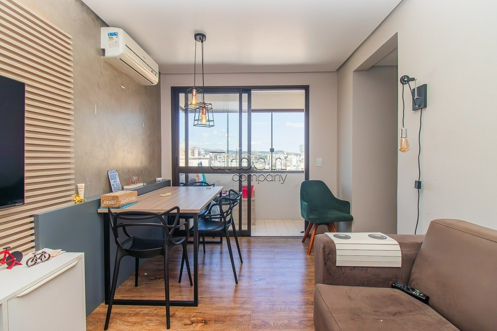 Apartamento com 46m², 1 quarto, 1 vaga, no bairro Petrópolis em Porto Alegre