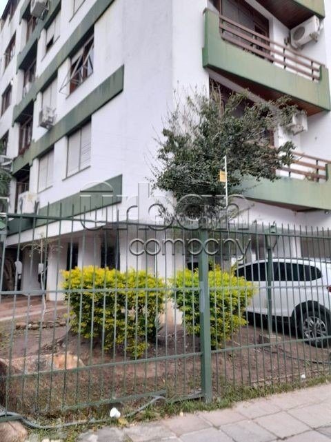 Apartamento com 99m², 3 quartos, 1 suíte, 1 vaga, no bairro Rio Branco em Porto Alegre