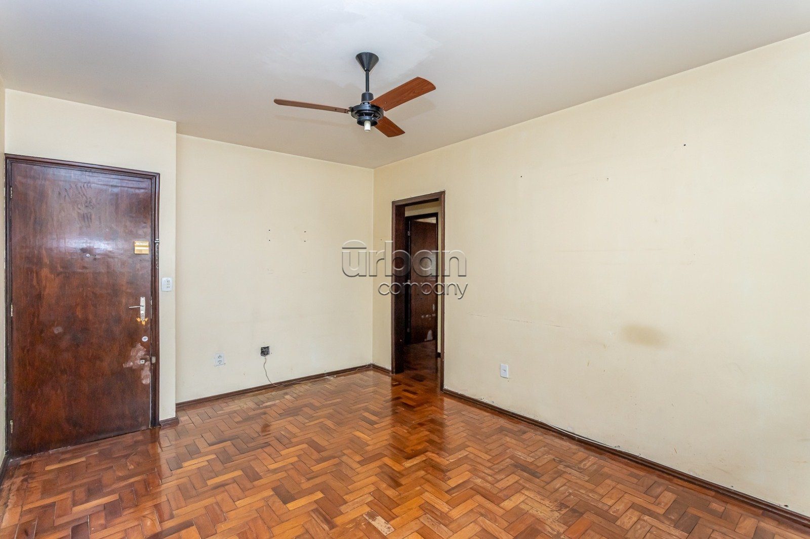 Apartamento com 80m², 3 quartos, 1 suíte, 2 vagas, no bairro Cristo Redentor em Porto Alegre