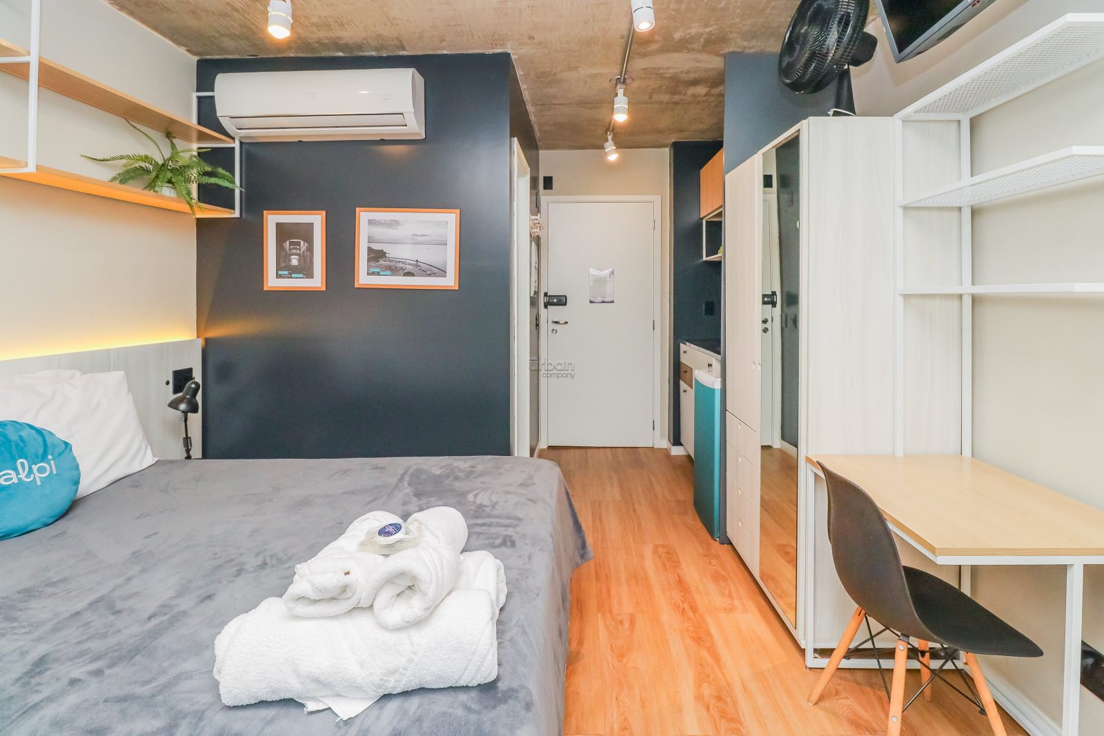 Loft com 19m², 1 quarto, no bairro Santa Cecília em Porto Alegre