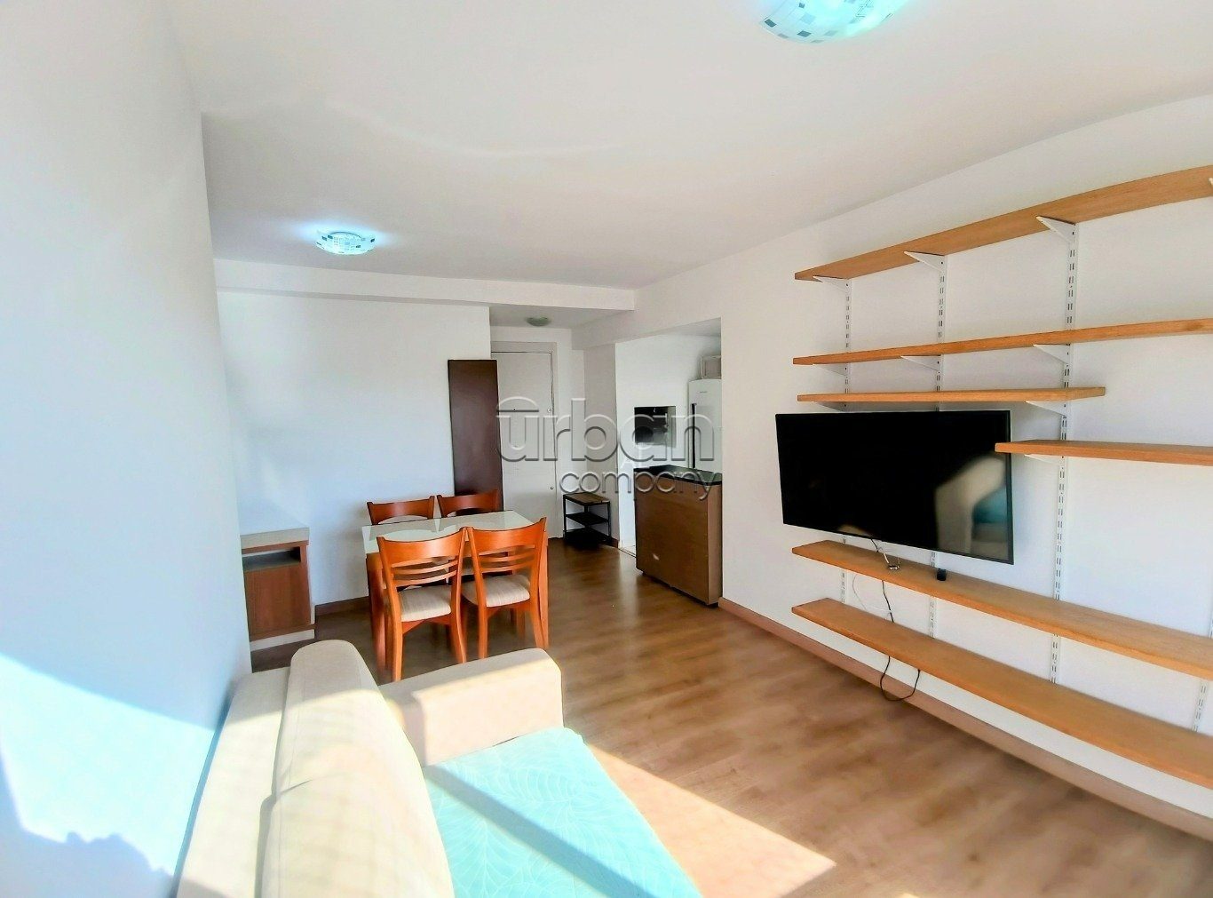 Apartamento com 64m², 2 quartos, 1 suíte, 2 vagas, no bairro Jardim Carvalho em Porto Alegre