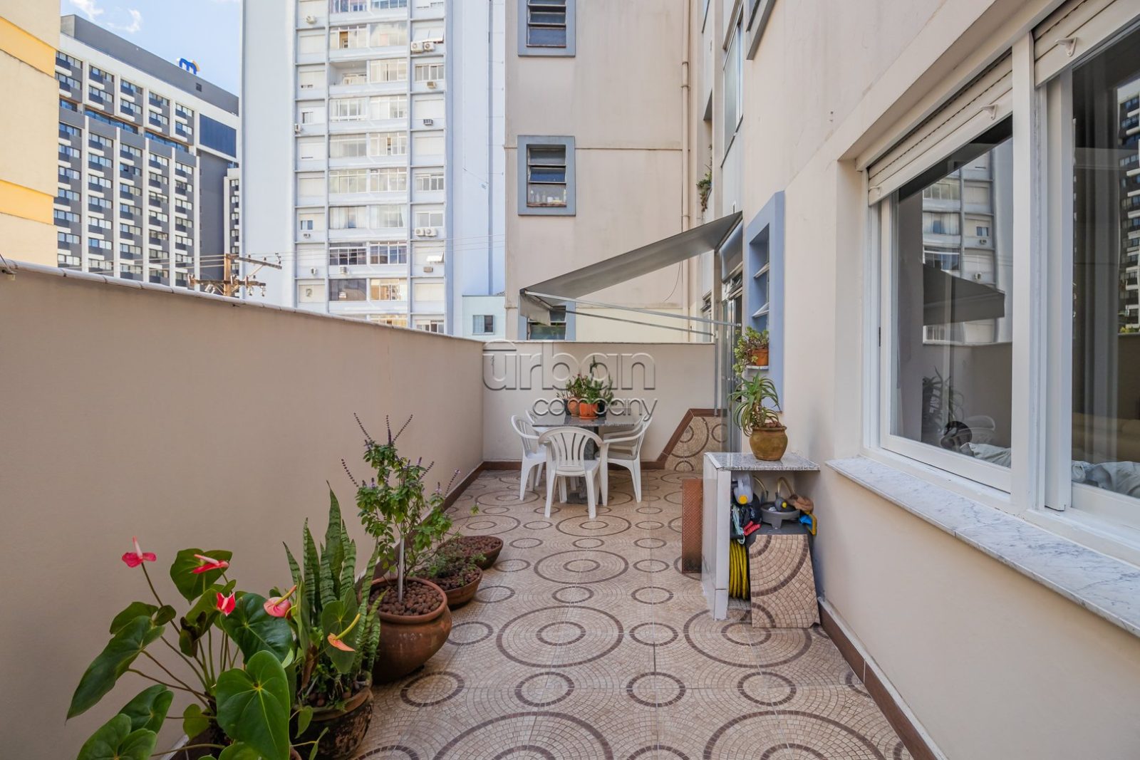 Apartamento Garden com 67m², 1 quarto, 1 vaga, no bairro Rio Branco em Porto Alegre