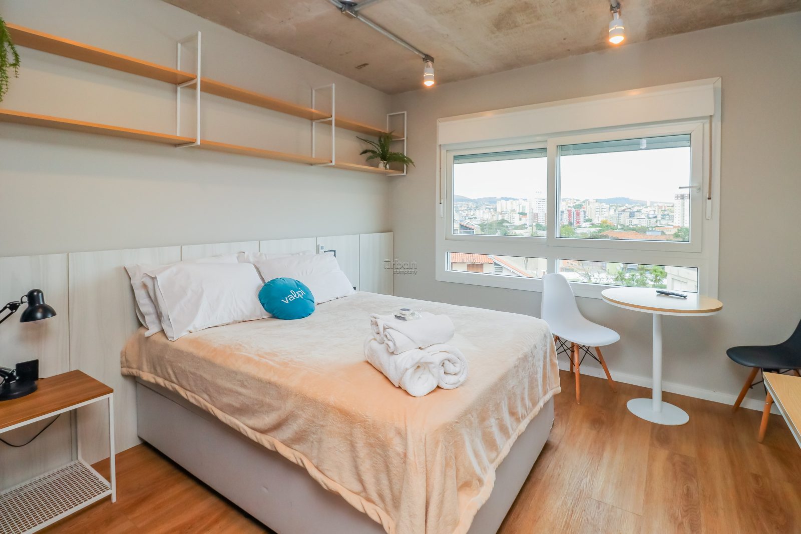 Loft com 19m², 1 quarto, no bairro Santa Cecília em Porto Alegre