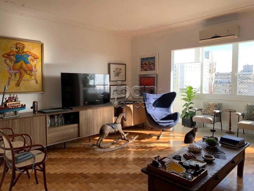 Apartamento com 180m², 3 quartos, 1 suíte, 1 vaga, no bairro Independência em Porto Alegre