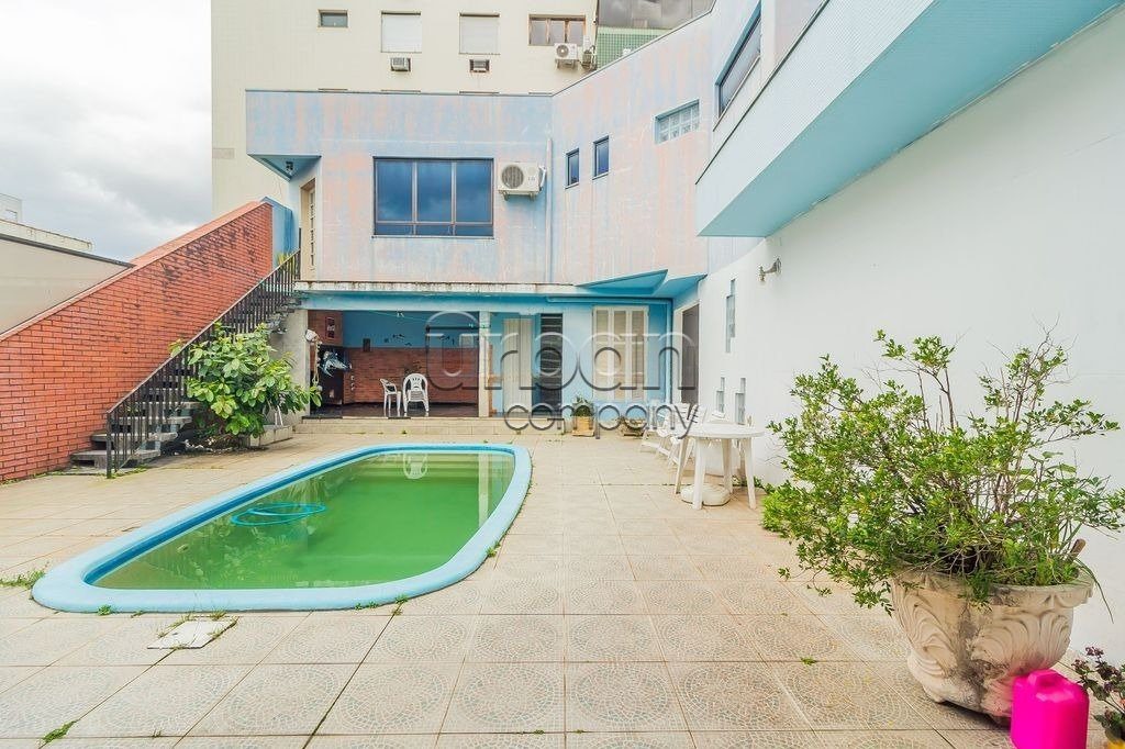 Casa com 360m², 3 quartos, 2 suítes, 4 vagas, no bairro Jardim Lindóia em Porto Alegre