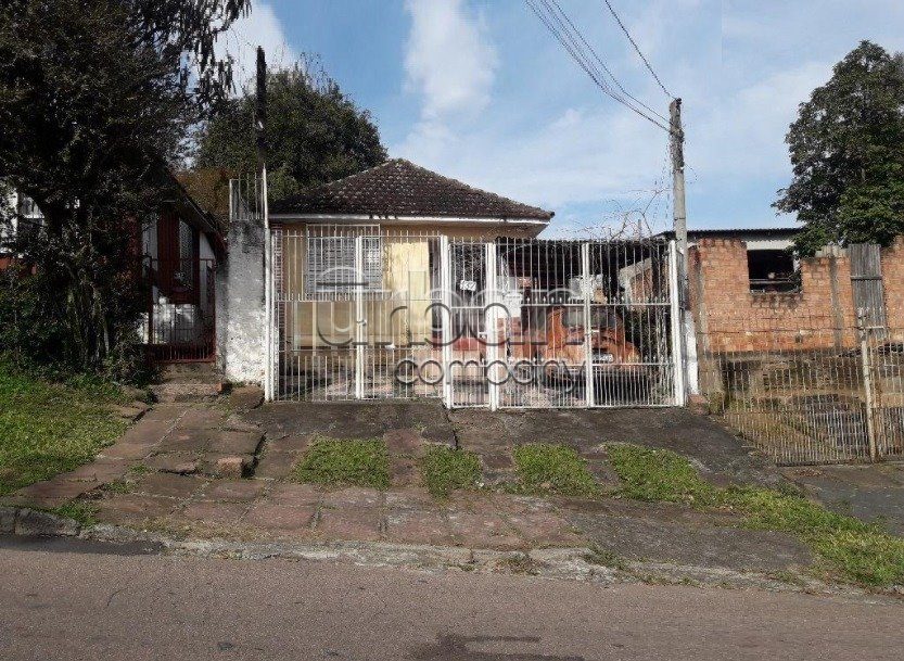 Terreno com 231m², 1 quarto, 1 suíte, 1 vaga, no bairro Vila Jardim em Porto Alegre