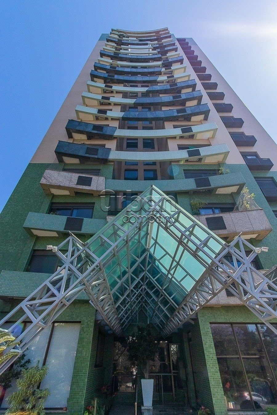 Condomínio Edificio Ali D' Oro em Porto Alegre