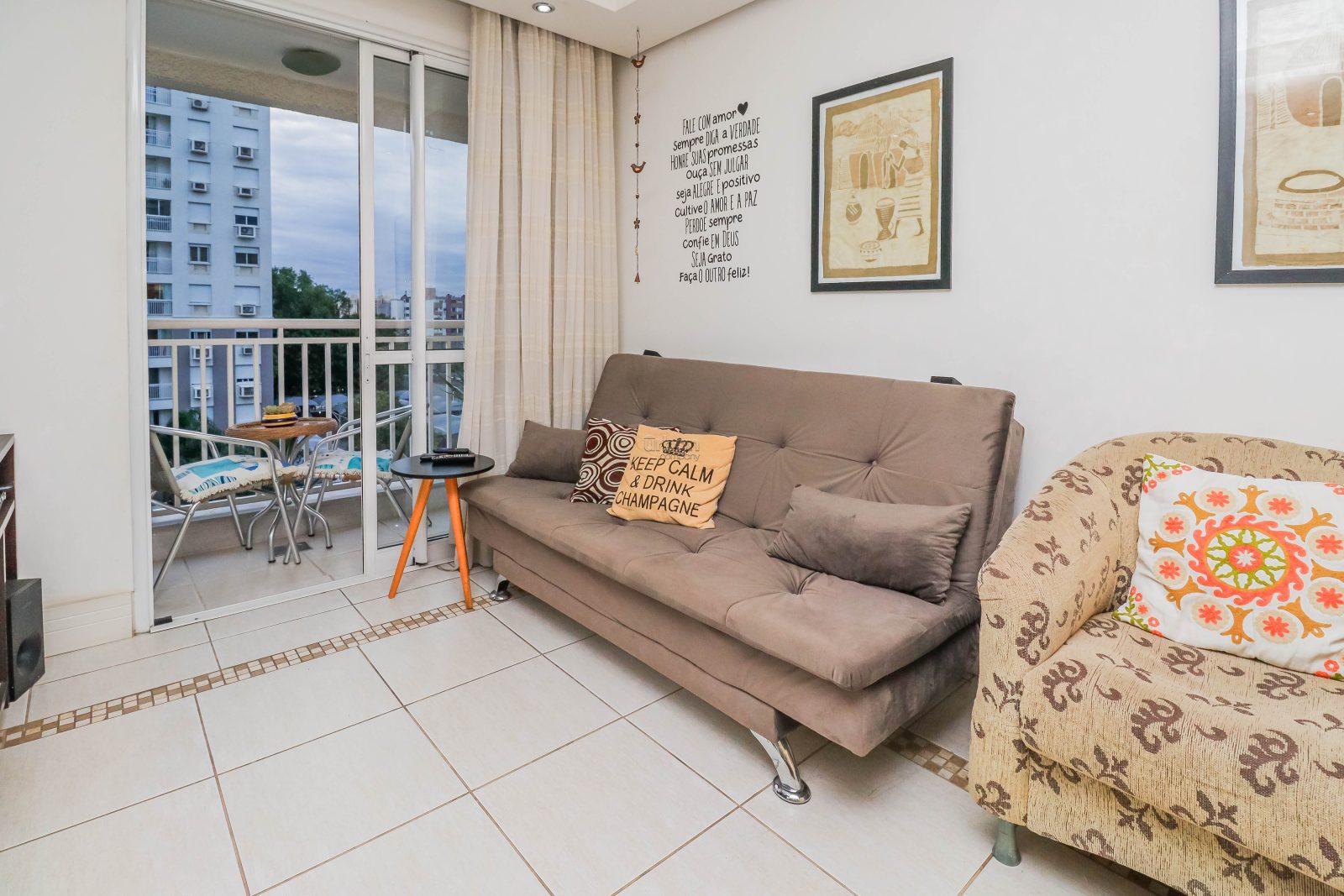 Apartamento com 75m², 3 quartos, 1 suíte, 1 vaga, no bairro Cristo Redentor em Porto Alegre